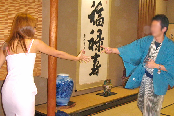 スーパーコンパニオンと野球拳