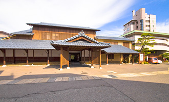 灰屋の外観