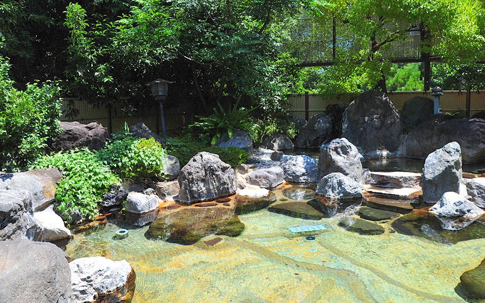 石和温泉のホテル八田