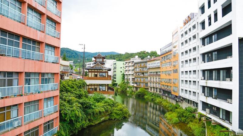 飯坂温泉街