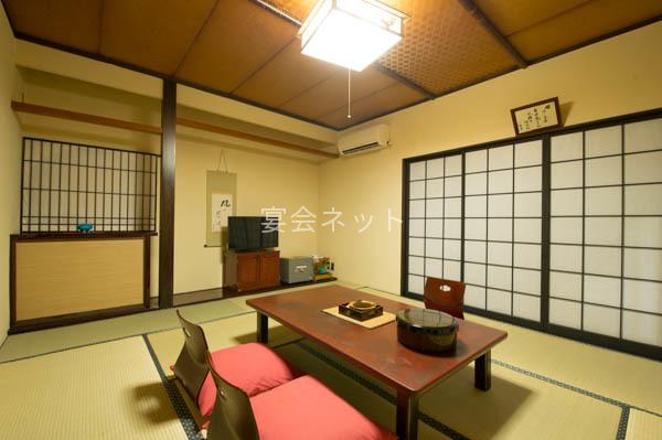 離れの宿ほのか　どこかの和室