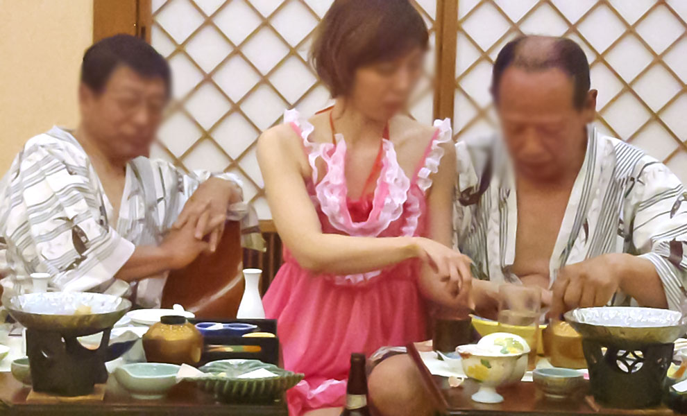 伊香保温泉ピンクコンパニオン宴会