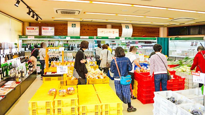 石和温泉桔梗やグリーンアウトレット