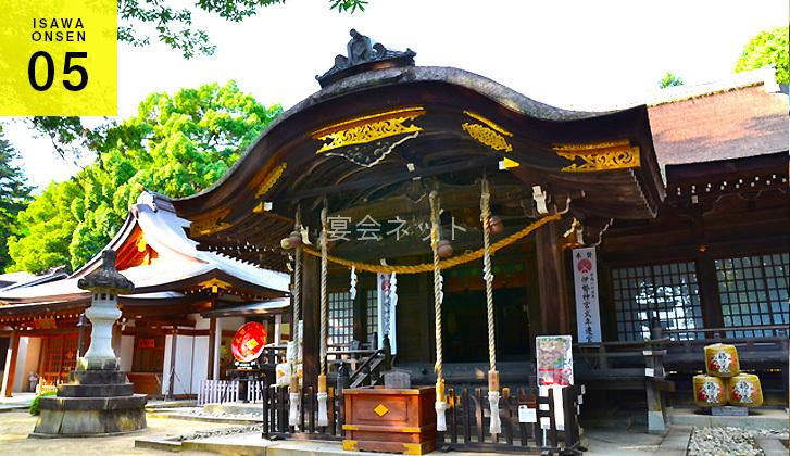武田神社の社殿