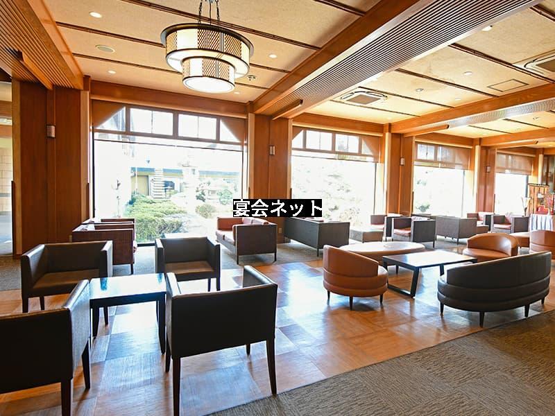 石和温泉旅館のロビー