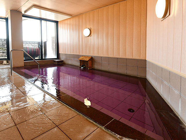 ホテル八田のワイン風呂