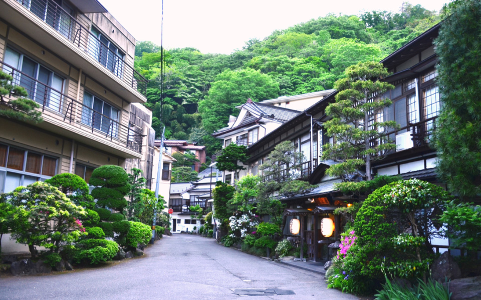 鎌先温泉