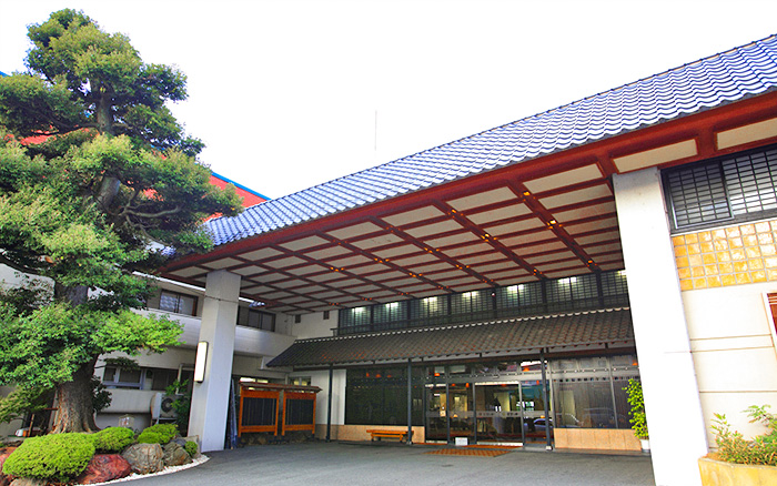 片山津温泉で人気のあったかつての古賀の井の外観