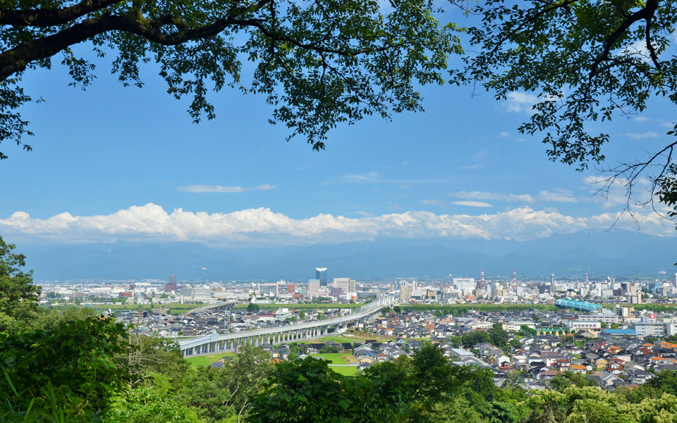 呉羽山温泉