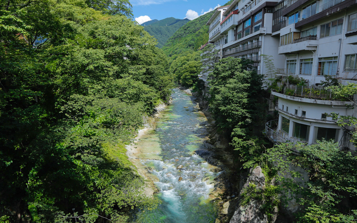 水上温泉