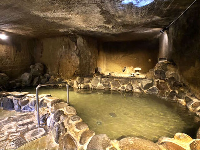 洞窟風呂