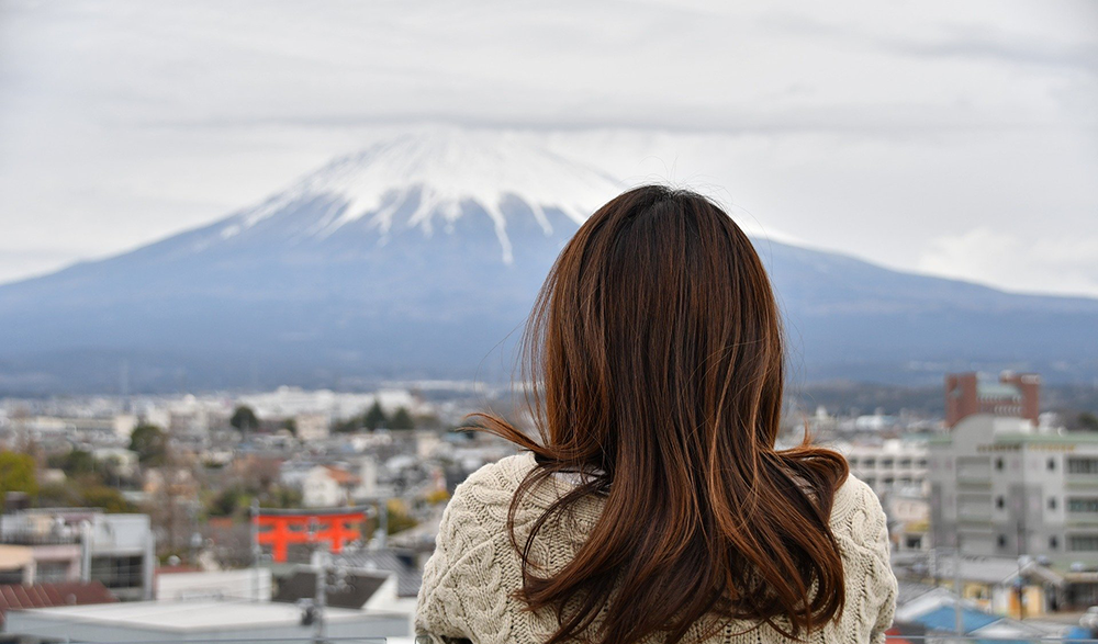 富士山とコンパニオン