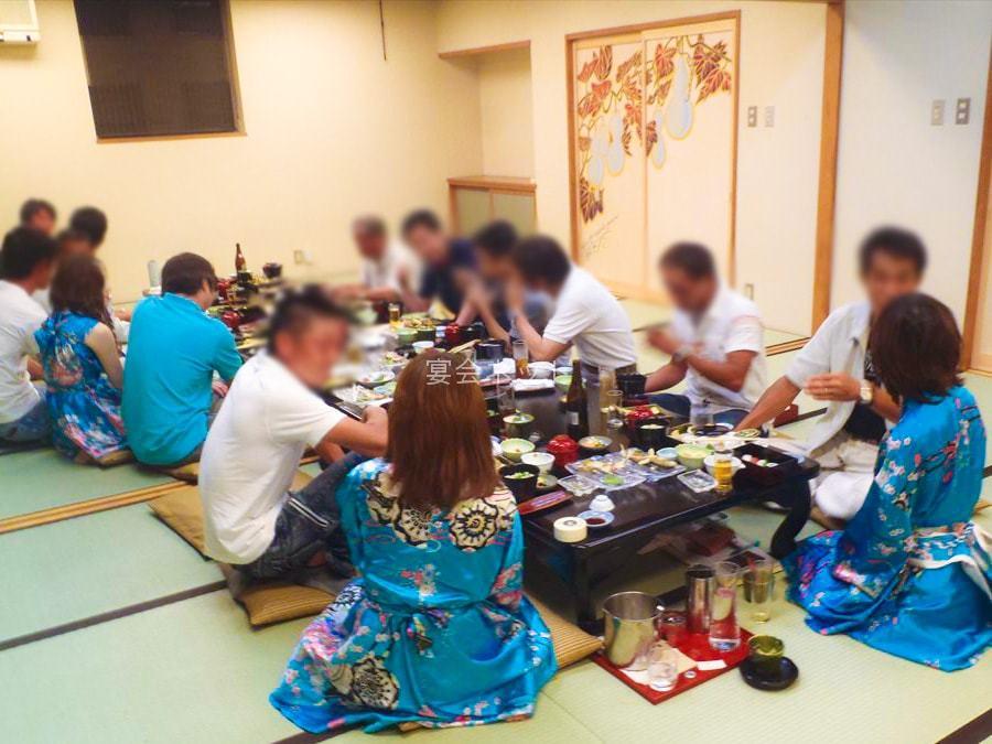 コンパニオン宴会の様子