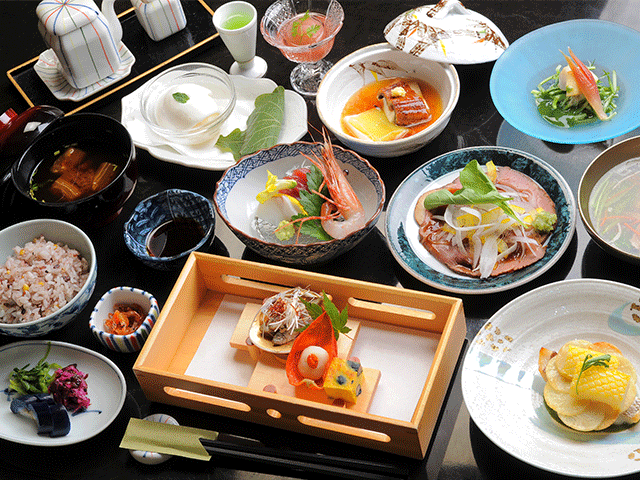 季節の会席料理