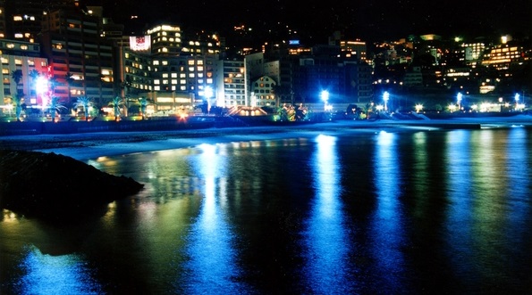 静岡県 熱海温泉 ホテルかつら ホテルかつら 夜の海