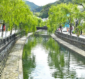 大阪発！コンパニオン遊びで人気の旅行先