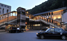 箱根湯本温泉駅