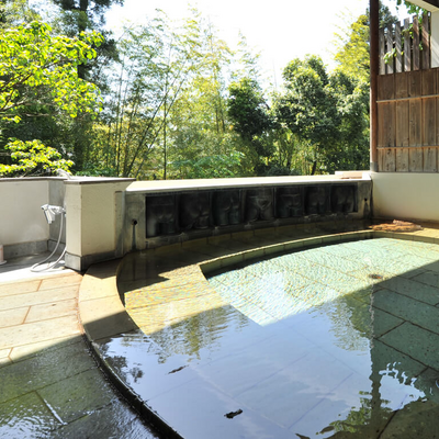 貸切露天風呂 - 旅亭懐石　のとや