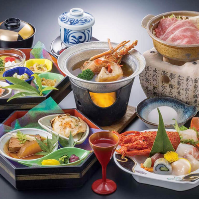 沖宴膳伊勢海老の具足煮とみかわ牛のすき焼き - ひがきホテル