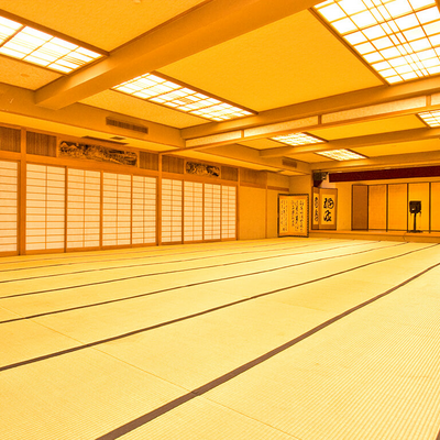 宴会場　湖畔の宿森本