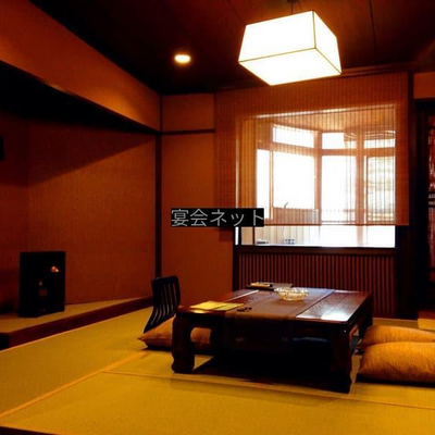 暗い和室