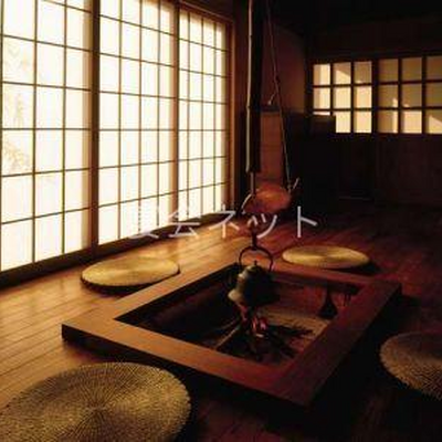 囲炉裏 - 桓武平氏ゆかりの宿　平家の庄