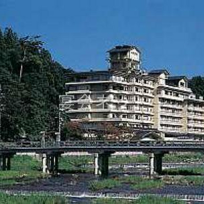 外観 - 依山楼岩崎