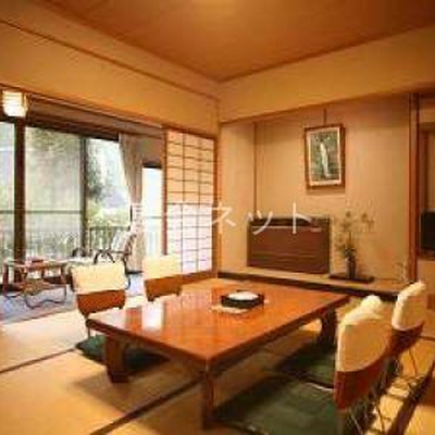 客室10畳間一例(蓬莱の間） - 旅館　やまと