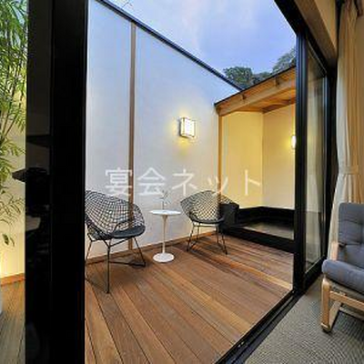 別館半露天風呂付客室のテラス - 旅館ゆのか