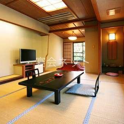 10畳+堀こたつの間　通常客室 - 花紋