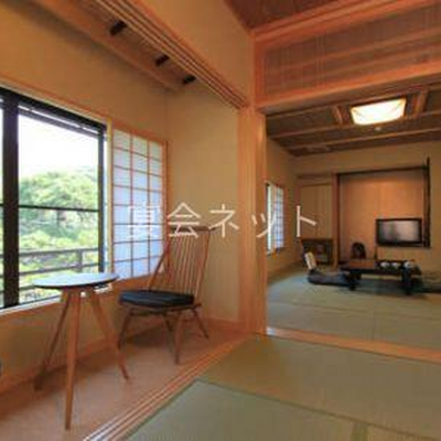 二間続き客室10畳+6畳 - 湯さか荘