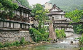 外観 - 宝川温泉汪泉閣