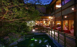 中庭 - はたごの心　橋本屋