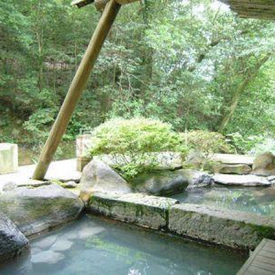 せせらぎ温泉貸切露天風呂 - もみじ谷　静流荘