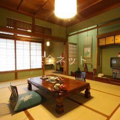 客室 - 歴史の宿金具屋