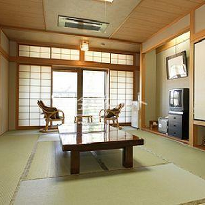 和室 - ホテル岡田屋