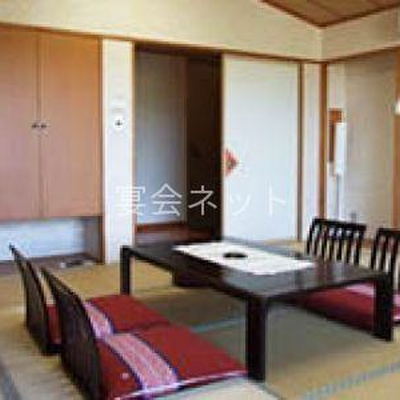 客室 - ニュー鶯山荘