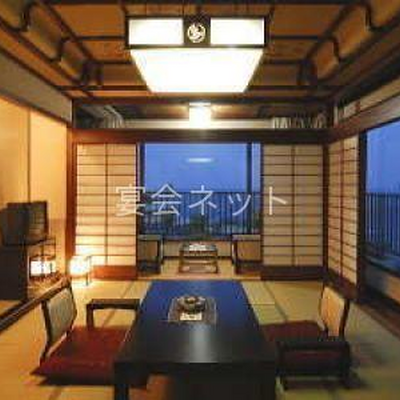 漆宝閣・初島を望むメゾネット（和室10畳＋食事処）「金沢」 - 熱海さくらや旅館