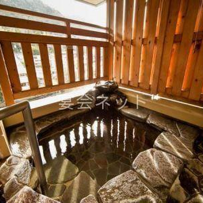川側かけ流し露天風呂付和室（岩風呂） - ホテル河鹿荘