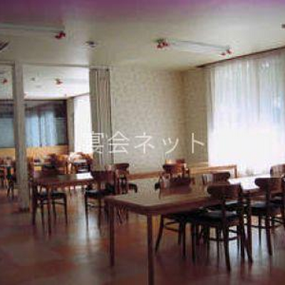 Shop 2713 4