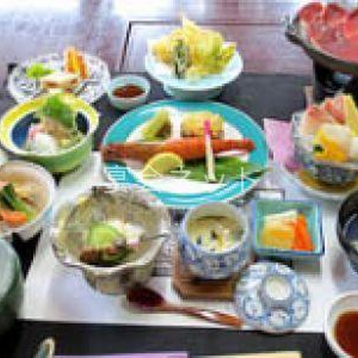 料理 - アツギ・ミュージアムホテル