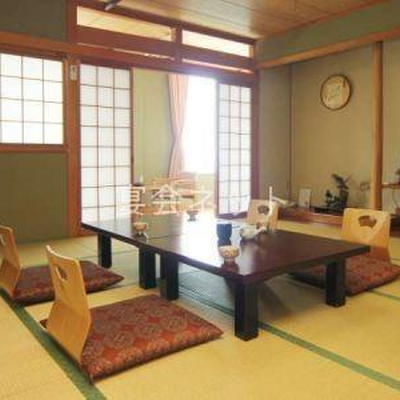 和室 - 潮風の宿　やま七
