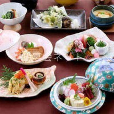 懐石料理 - 魚岩旅館