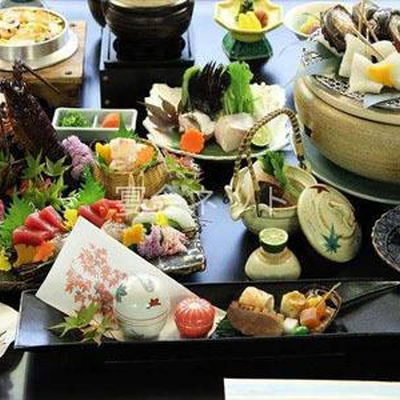 料理 - 白浜館