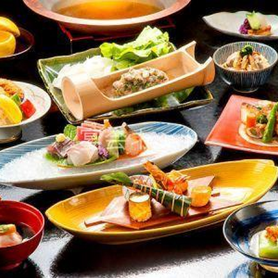 料理 - 松濤館