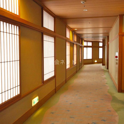 館内-廊下