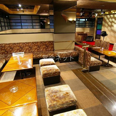 クラブびいどろ - 岸権旅館