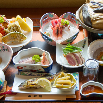 山賊館のお料理