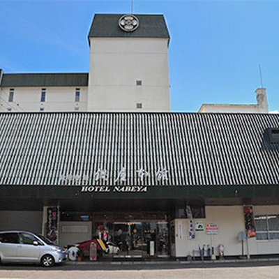 外観 - 鍋屋本館