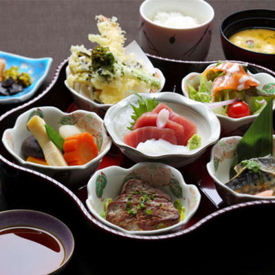 ホテル談露館 料理2